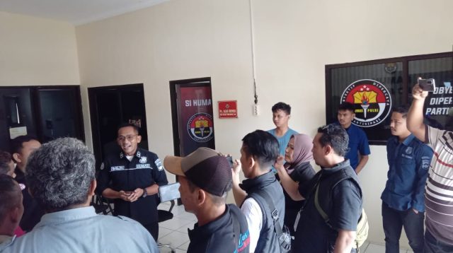 Polresta Cilacap Lamban Dan Berbelit-belit Dalam Bertindak, Diduga Lindungi Pengusaha Rokok Ilegal, Justru Aktif Buru Wartawan, Ada Apa Ini??