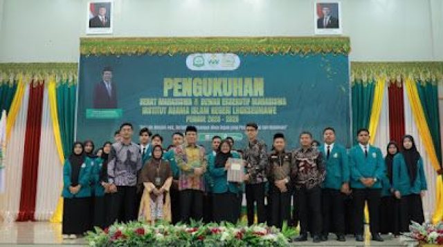 SEMANGAT BARU, TANGGUNG JAWAB BARU: PENGUKUHAN PENGURUS SEMA & DEMA IAIN LHOKSEUMAWE PERIODE 2025