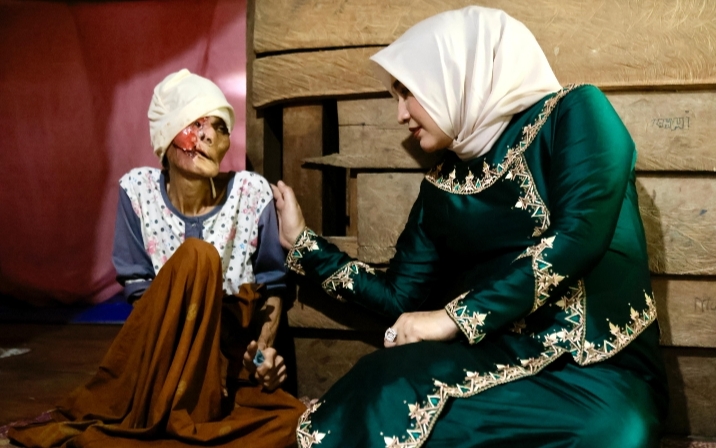 Ketua TP PKK Aceh Jenguk Nek Sairah