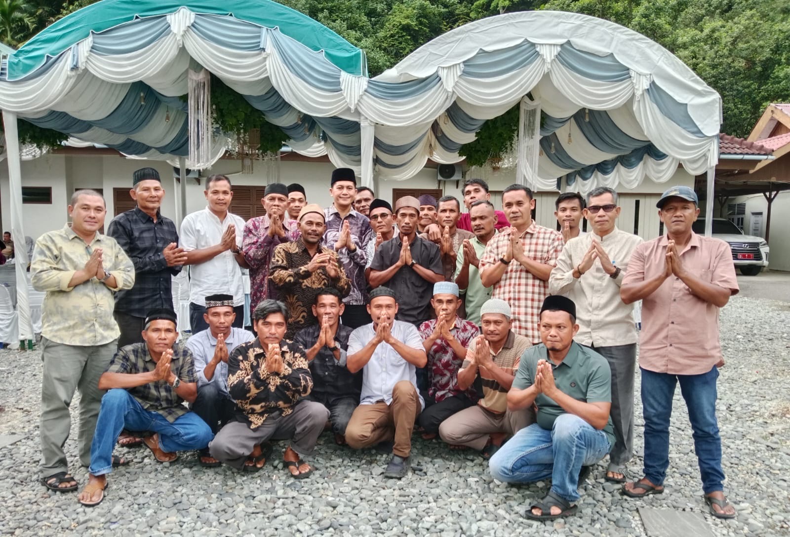 Bupati dan Wakil Bupati Aceh Selatan Menggelar Open House