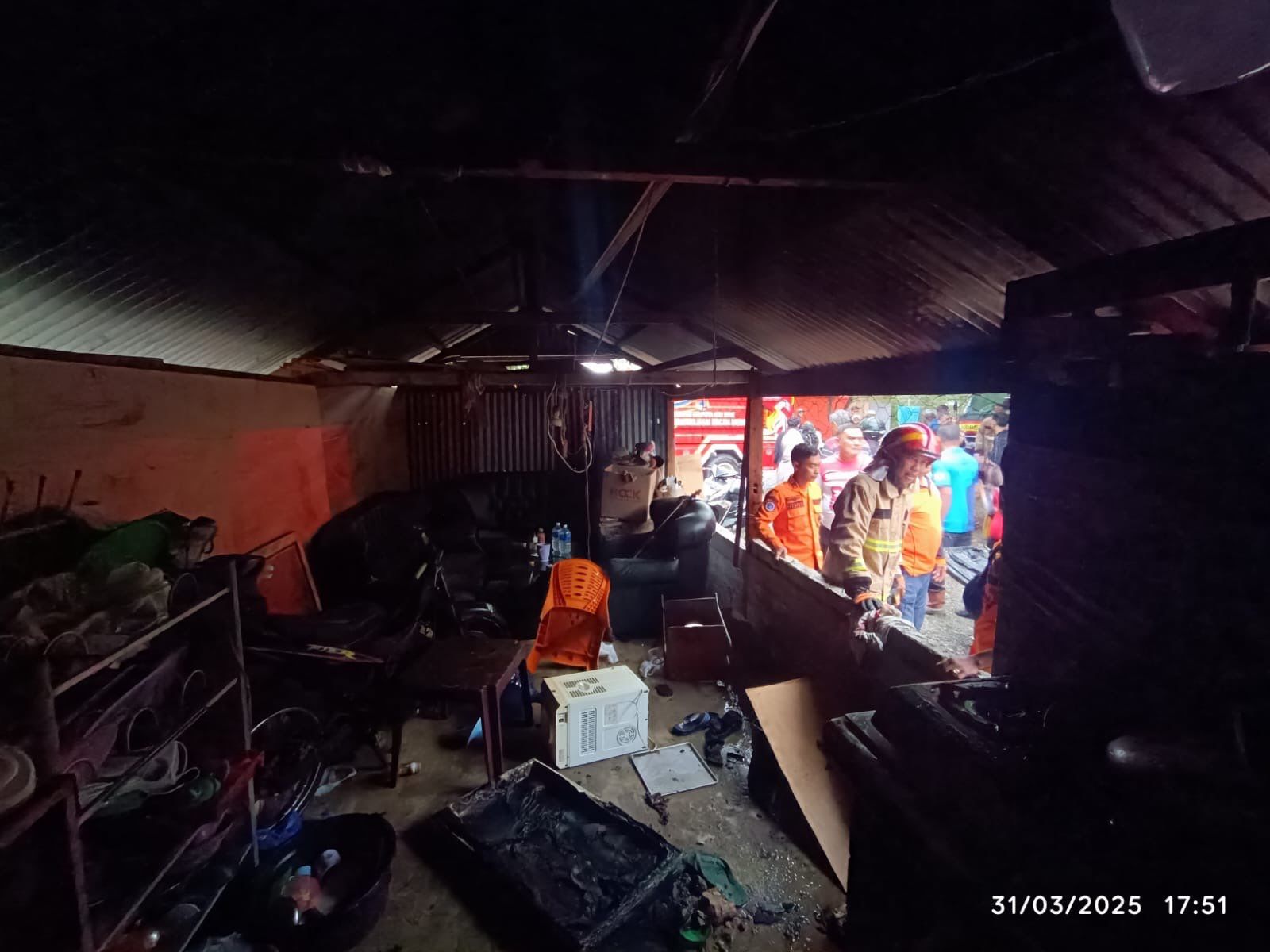 BPBD Aceh Barat Tangani Kebakaran Rumah di Suak Indrapuri