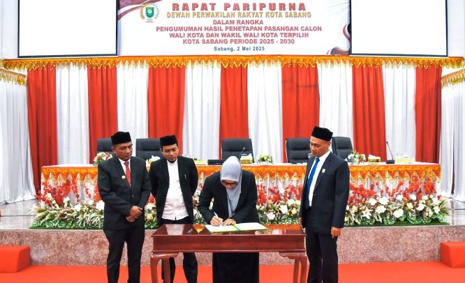 DPRK Sabang Gelar Paripurna Pengumuman Penetapan Wali Kota dan Wakil Wali Kota Terpilih