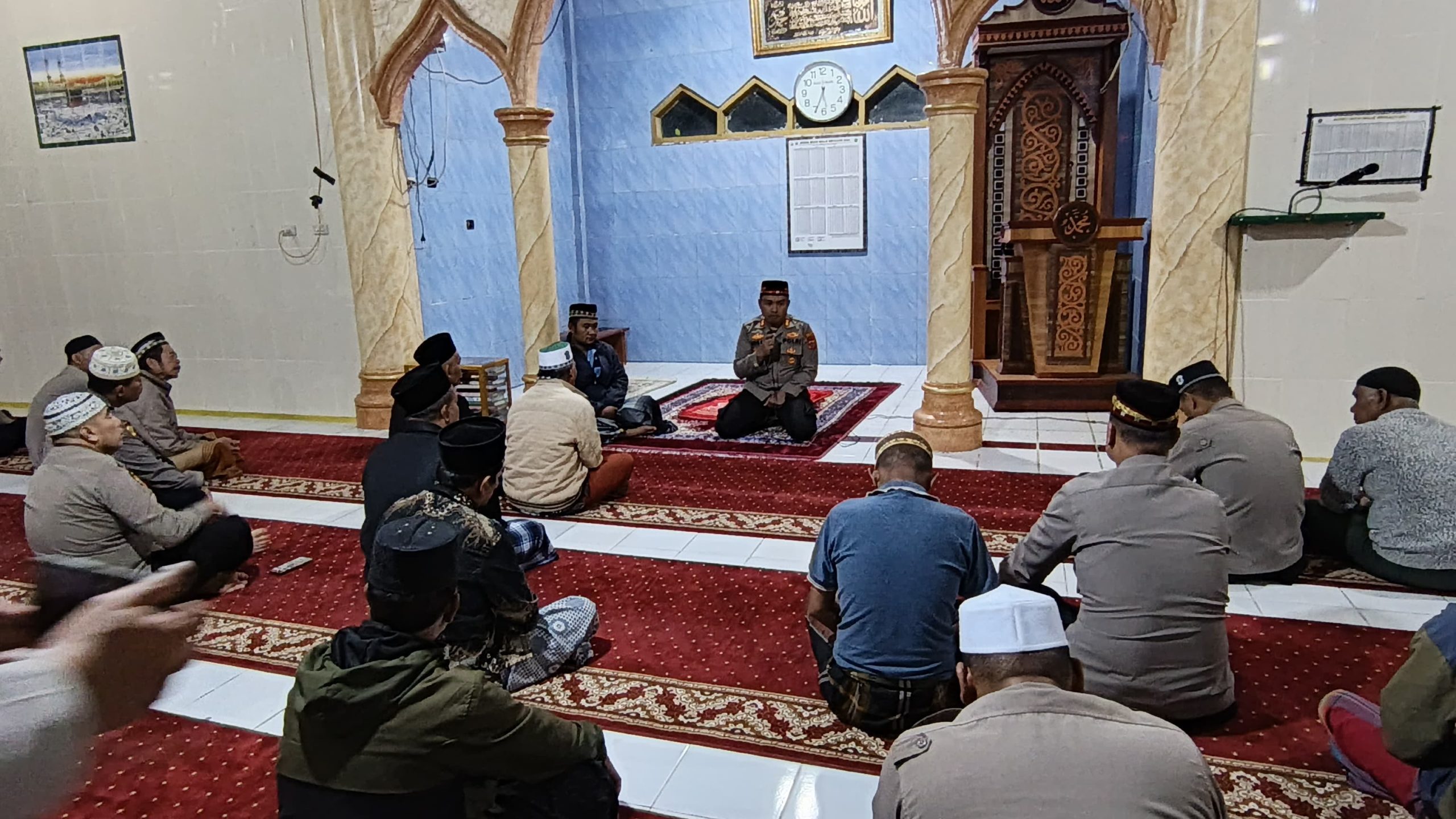 Bripka Almufti Abadi Isi Kultum Subuh Keliling Polres Bener Meriah