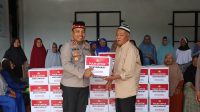 Wujud Kepedulian Polri, Kapolres Bener Meriah salurkan Bantuan Sosial Kepada Warga Kurang Mampu