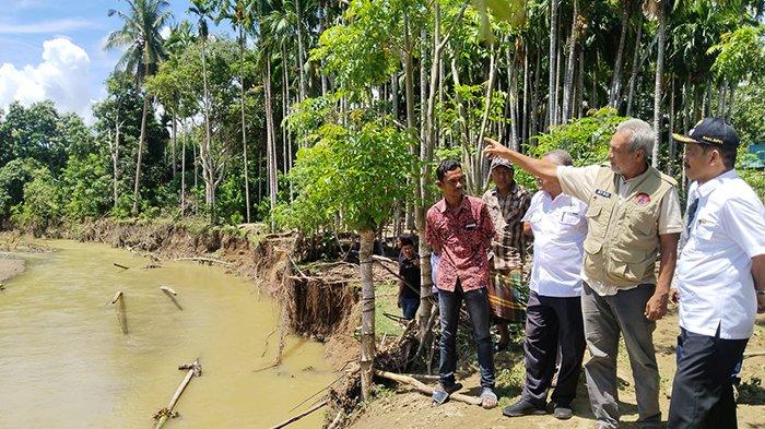 Usai Terima Laporan Masyarakat, Wabup Aceh Besar Tinjau Titik Banjir Luapan di Leungah