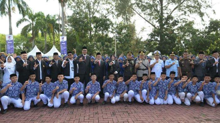 Karya Otomotif hingga Produk Herbal Siswa Aceh Dipamerkan Saat Hardiknas, Wagub Apresiasi