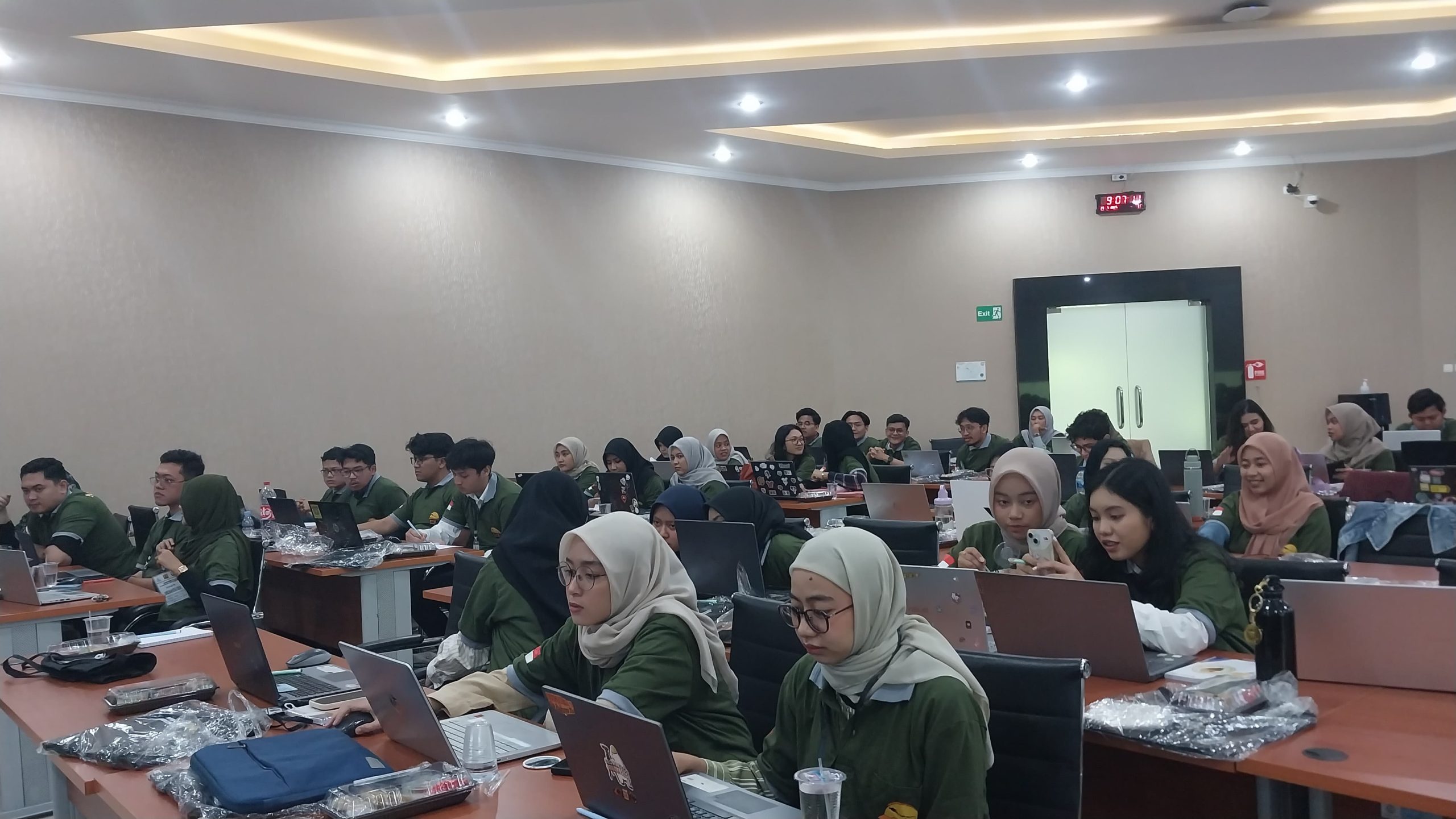 93 Fresh Graduate ITS Ikuti Pelatihan dan Sertifikasi K3 Konstruksi Gratis dari BJKW IV Surabaya
