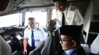 21 Jemaah Kloter 2 Aceh Membawa Kursi Roda ke Tanah Suci
