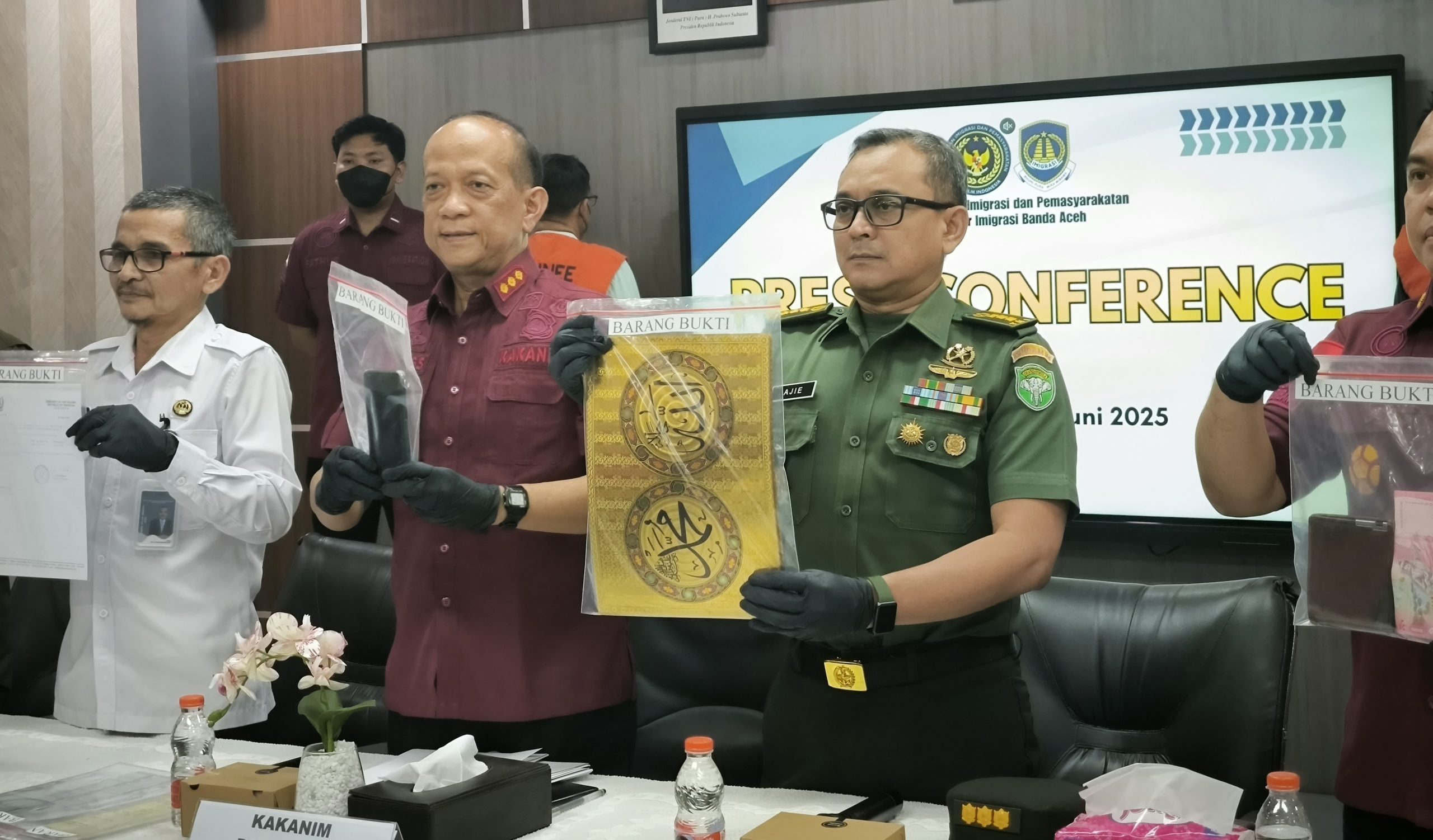 Imigrasi Banda Aceh Amankan Dua WNA, Satu Telah Menikah Ilegal dengan Warga Lokal
