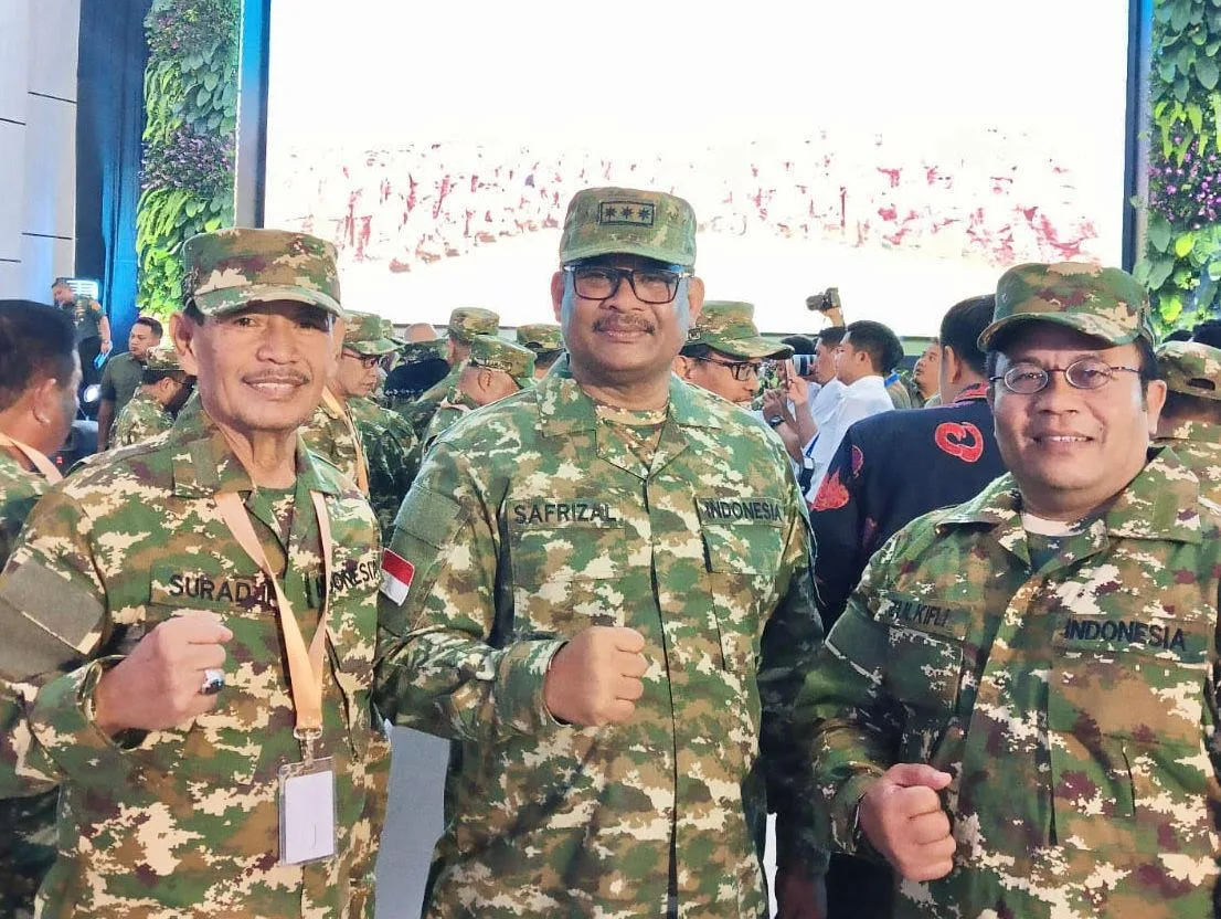 Ikut Retreat Gelombang II, Wali Kota Sabang Disambut Pengalungan Bunga di IPDN Jatinangor