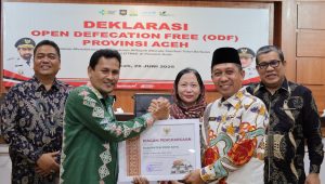 Pidie Jaya Terima Penghargaan Open Defecation Free
