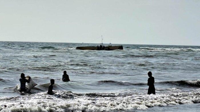 Kapal Tenggelam di Muara Krueng Aceh Sekitaran Tugu Titik Km Nol Banda Aceh, Ini Penyebabnya