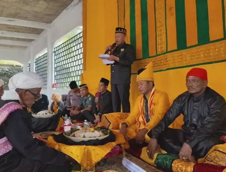 Bupati dan Wakil Bupati Aceh Jaya Hadiri Upacara Seumeuleung Raja Daya