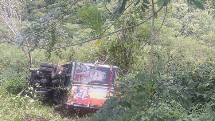 Truk Terjun ke Kebun Warga di Jalan Takengon-Bireuen, Dua Orang Selamat Tanpa Luka