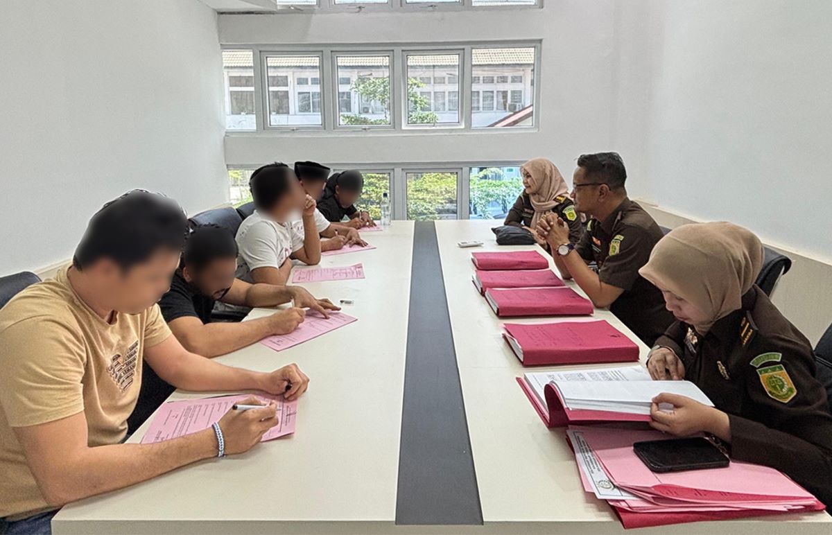 Kejari Bireuen Terima Lima Tersangka Kasus Narkoba dari Polda Aceh
