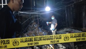 Polisi Duga Kebakaran di Limpok Akibat Percikan Api saat Bongkar Muat BBM