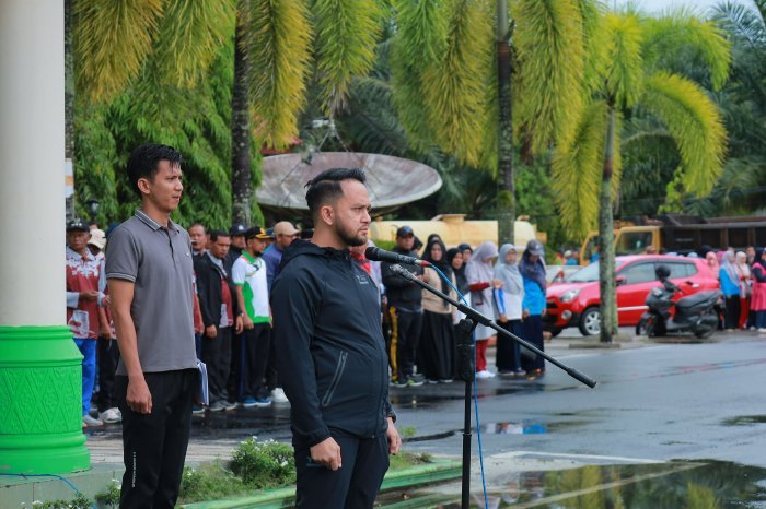 Pemkab Aceh Barat Gelar Apel Gabungan ASN Bersama Armada dan Petugas Kebersihan