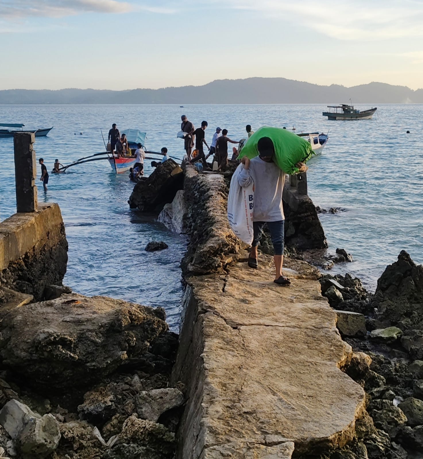 Kondisi Pelabuhan Desa Pulau Siumat Simeulue Tinggal Kerangka