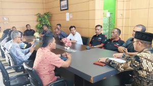 Bahas Tarif Jasa Angkutan, Sejumlah Pengusaha Bersma Organda Simeulue Temui Ketua DPRK