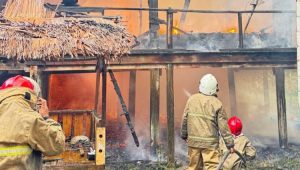 Ditinggal Mudik, Dua Rumah di Sibreh Terbakar