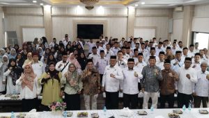 Kakanwil Bahani Peserta Pembinaan, Evaluasi Evaluasi, dan Serap Aspirasi PAI Se Aceh Bersama Dirjen Bimas Islam