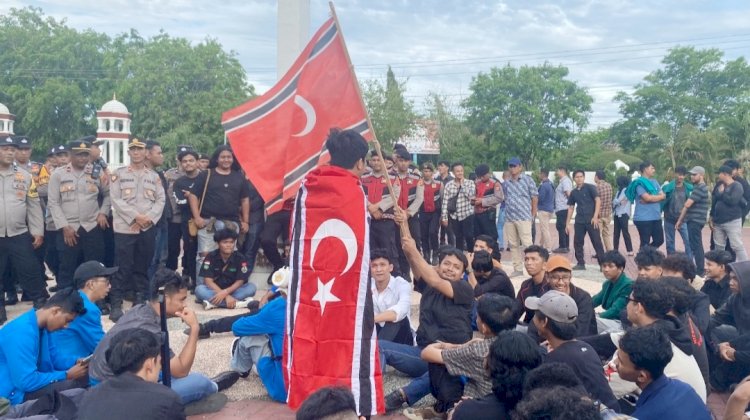 Alasan Massa GAM Kibarkan Bendera Bulan Bintang Saat Aksi di Kantor Gubernur Aceh