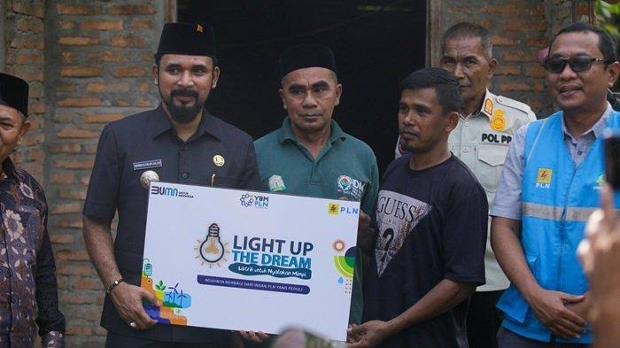 Bupati Aceh Timur Wajibkan Listrik Gratis untuk Warga Miskin