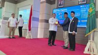 DKLPT Serahkan Plakat Penghargaan kepada Wali Kota Sabang, Apresiasi Dukungannya untuk Dunia Akademik