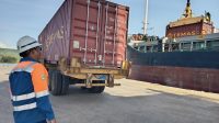 Dua Kapal Sandar di Dermaga Pelabuhan Krueng Raya Aceh Besar Milik PT Pelabuhan Indonesia (Persero) Cabang Malahayati