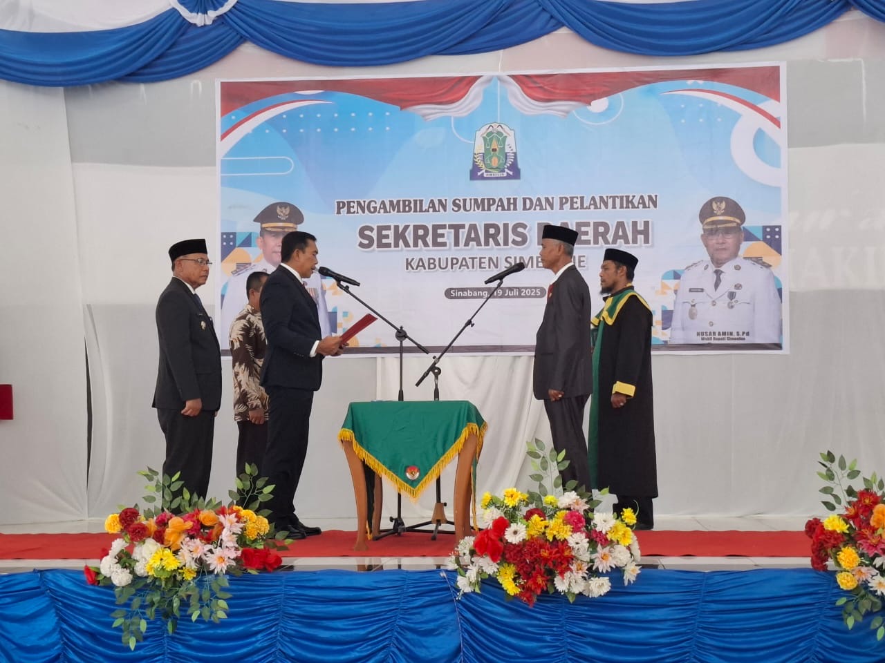 Asludin Resmi Dilantik Jadi Sekda Simeulue, Bupati Harap Sinergi dan Komitmen untuk Pembangunan