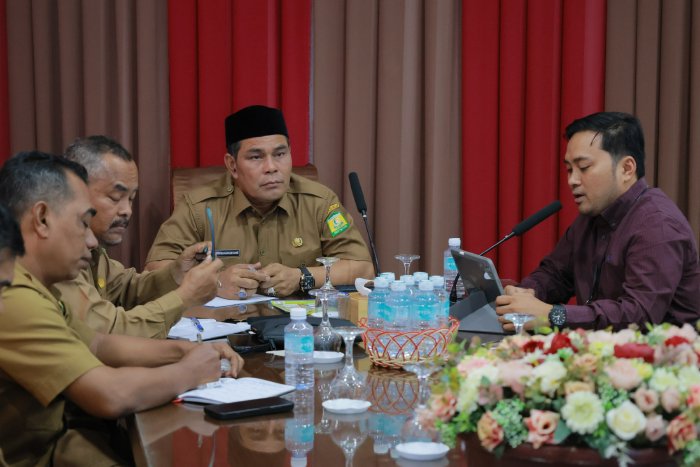 Bupati Aceh Besar Syech Muharram akan Cabut Izin Pangkalan LPG Subsidi 3 Kg yang Nakal