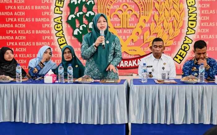 Peringatan Hari Anak Nasional, Ketua TP-PKK Aceh Besar Kunjungi Anak Binaan LPKA II Banda Aceh