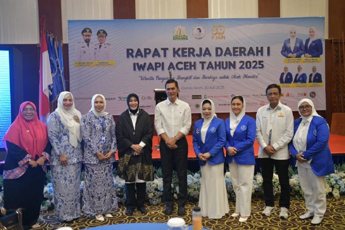 Buka RAKERDA I DPD IWAPI, Plt Sekda: Perempuan Bisa Jadi Tulang Punggung Ekonomi Aceh