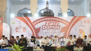 Gubernur dan Wagub Ikuti Zikir Peringatan 20 Tahun Damai Aceh di Masjid Raya Baiturrahman