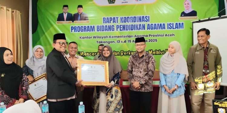 Kemenag Aceh Timur Raih Penghargaan Pengelolaan Data PAI
