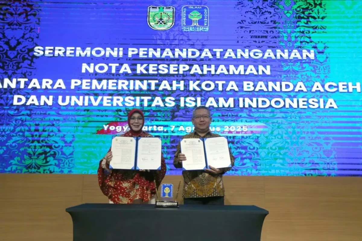 Pemko Banda Aceh teken MoU pengembangan parfum nilam dengan UII Yogyakarta