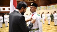 Mualem kukuhkan 44 petugas Paskibraka Aceh