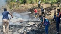 Lagi Memasak, Api Menyambar Rumah Warga Pide Jaya hingga Ludes Terbakar