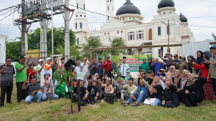 Perkumpulan Pensiunan Kehutanan Aceh dan DLHK Aceh Lakukan Penanaman Bibit Pohon