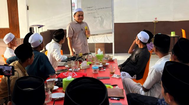RASIE Academy Dorong Santri Jadi Pengusaha Tangguh Lewat Diskusi Santripreneur di Bireuen
