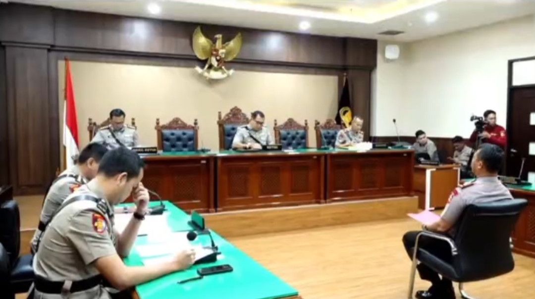Jalankan Perintah Jadi Alasan Sopir Rantis Lindas Ojol Dihukum Demosi Bukan Pecat
