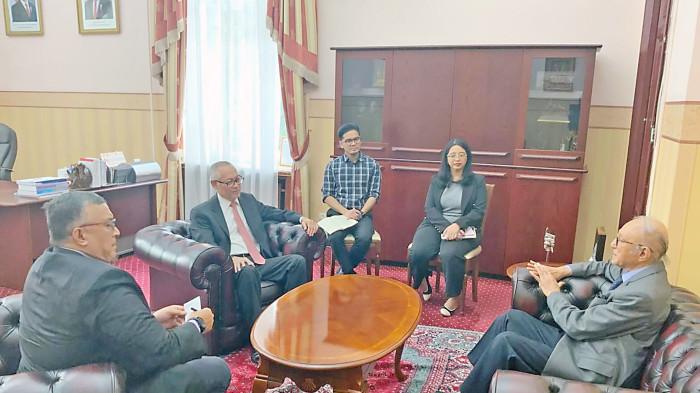 Wali Nanggroe Aceh Malik Mahmud Temui Dubes RI di Rusia