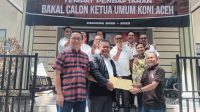 Tim Sukses Pon Yahya Ambil Formulir Caketum KONI Aceh