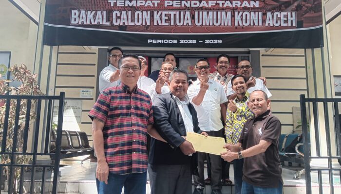 Tim Sukses Pon Yahya Ambil Formulir Caketum KONI Aceh