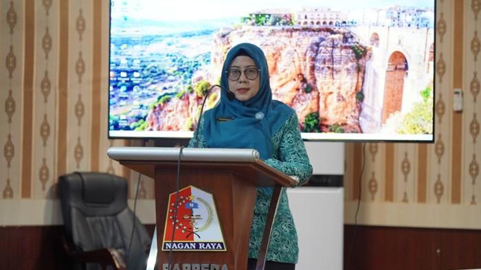 Ketua PKK Nagan Raya Beri Penyuluhan Parenting
