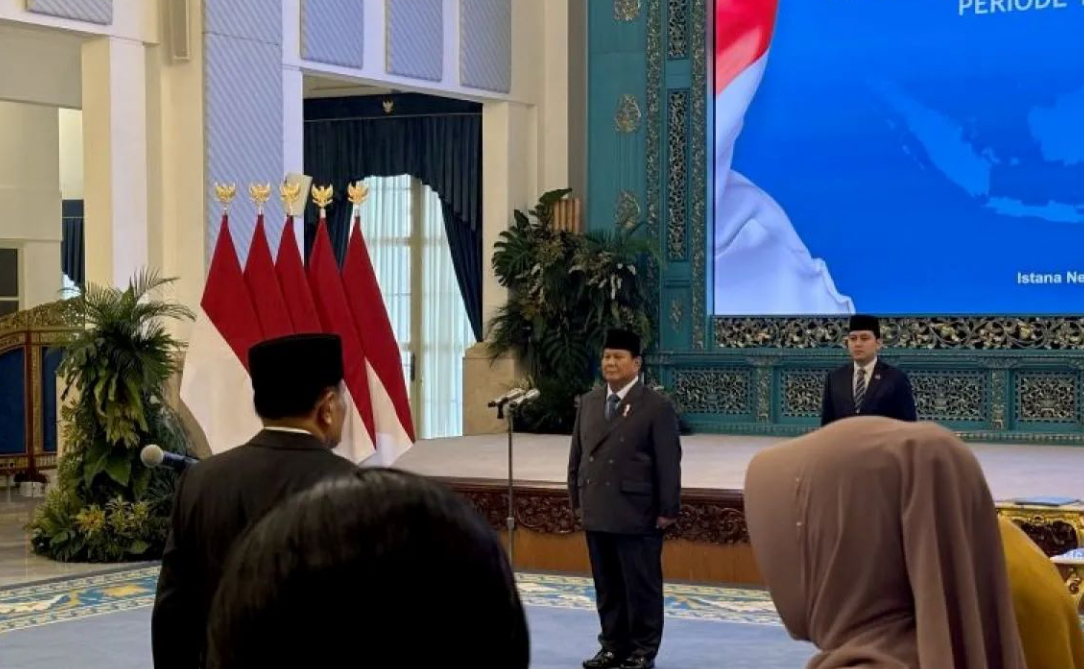 Prabowo Lantik Djamari Chaniago sebagai Menko Polkam