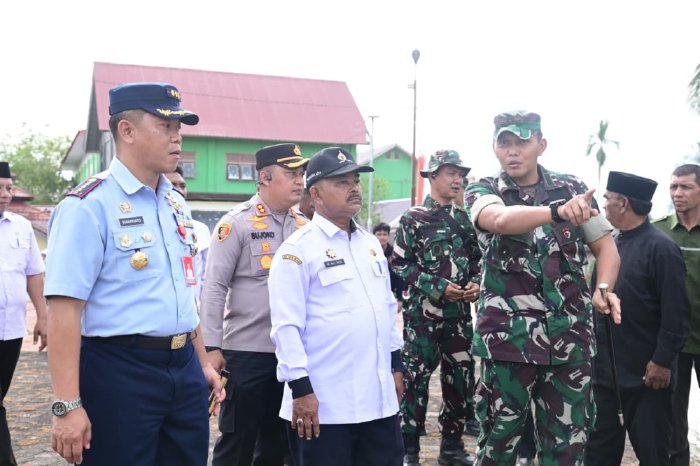 Asisten II Sekdakab Aceh Besar Apresiasi Aksi Bersih Masjid Tuha Indrapuri oleh Jajaran Kodim 0101/KBA