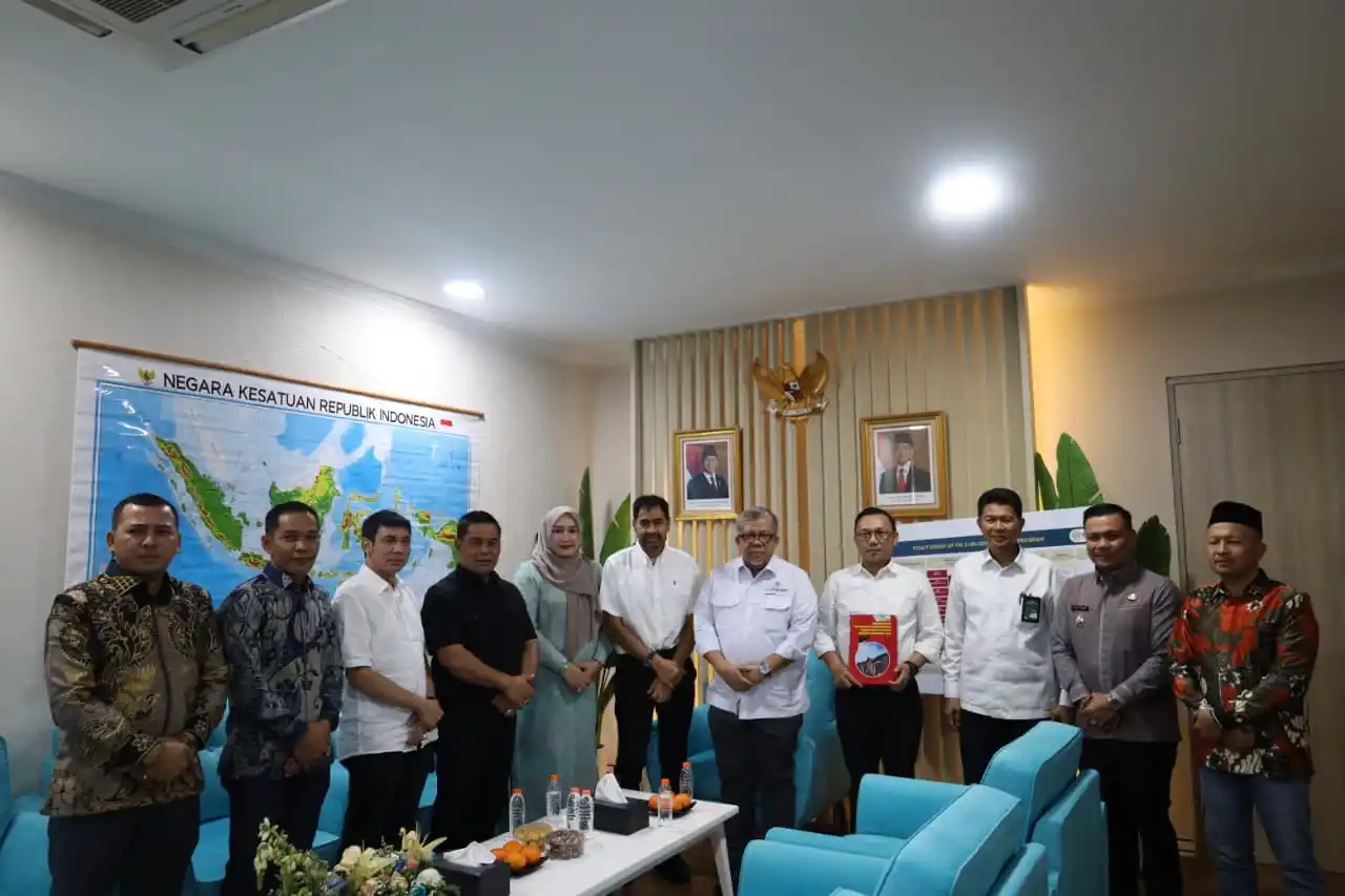 Mualem Temui Wamen Perkim, Usulkan Inpres Rumah Mantan Kombatan GAM