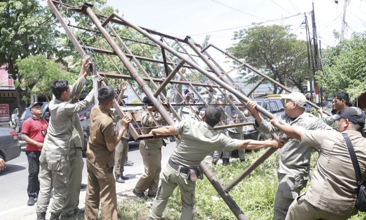 Pemilik Baliho di Aceh Besar Diminta Segera Urus Izin, Batas Waktu hingga November