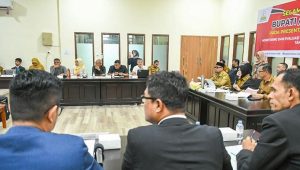 Di Hadapan Komisioner KIA, Wali Kota Illiza Paparkan Inovasi Banda Aceh Dalam Keterbukaan Informasi